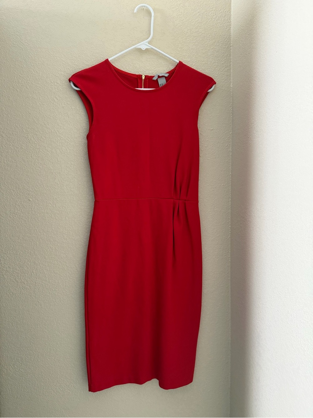 H&M Red Cap-Sleeve Sheath Dress